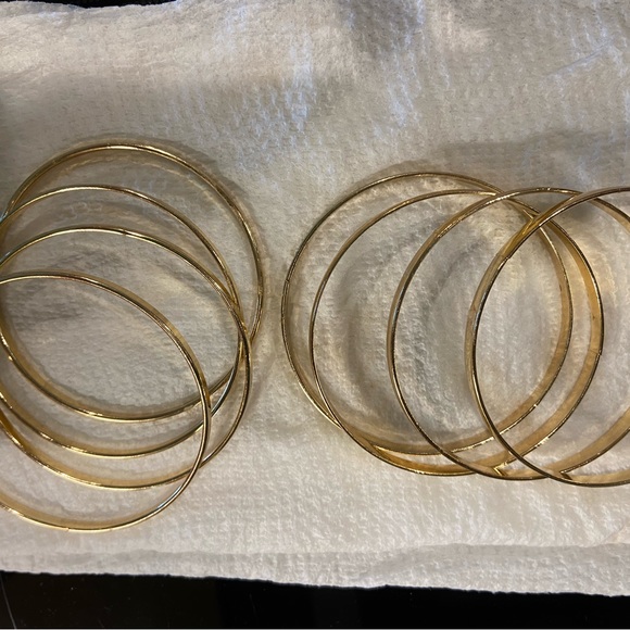 Set of 8 Goldtone Bangle Bracelet - Picture 8 of 8